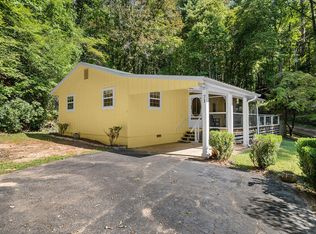 71 Watauga Heights Rd, Franklin, NC 28734