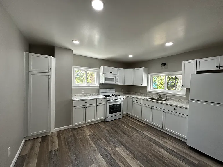 17 Hornbeck Ave #1 — Photo 9