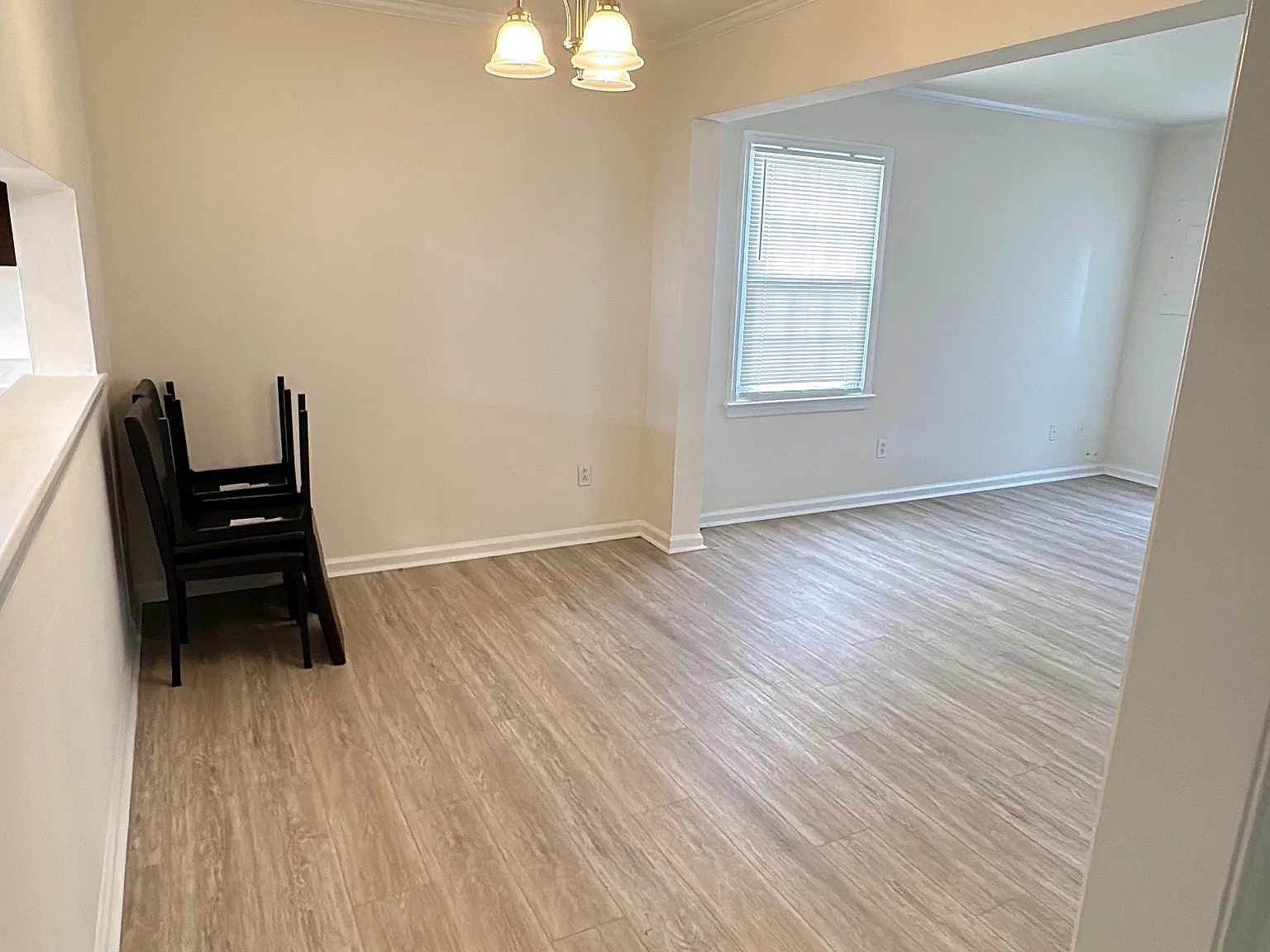 3 bed, 1428 sqft, $2,200 — Photo 4