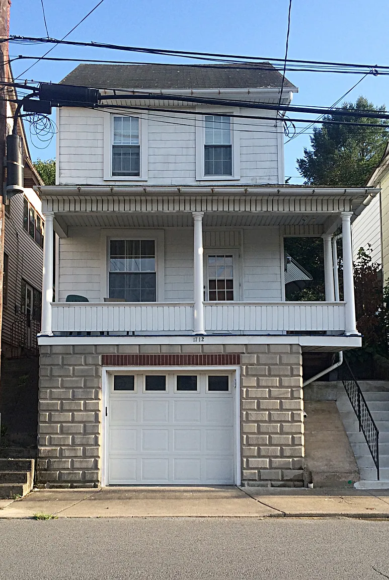 1712 Tioga St photo 1