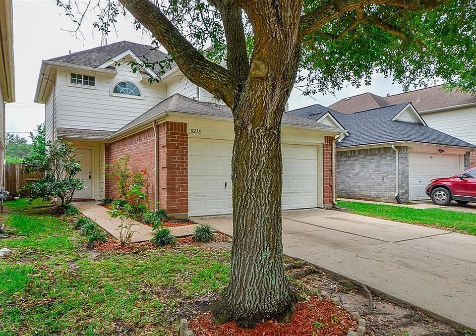 1st image of 8218 Fuqua Gardens Dr