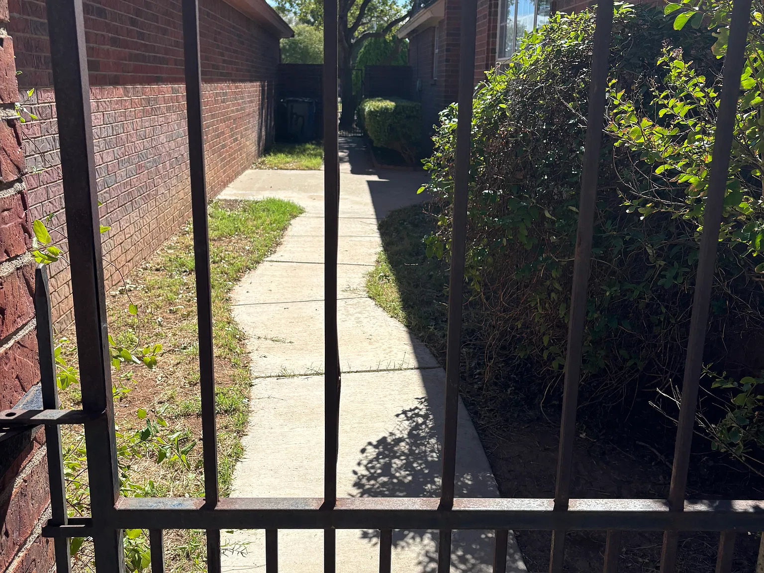 2 bed, 1726 sqft, $1,700 — Photo 2
