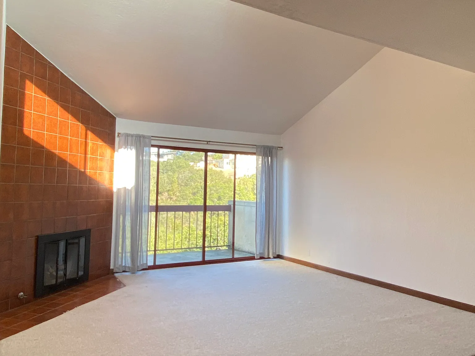 2 bed, 1203 sqft, $3,000 — Photo 2