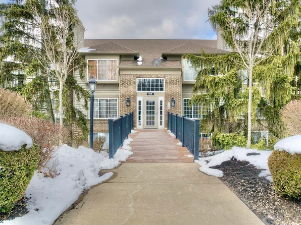 576 Cloverfield Ln APT 208, Fort Wright, KY 41011