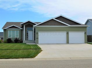 4521 11th St W, West Fargo, ND 58078
