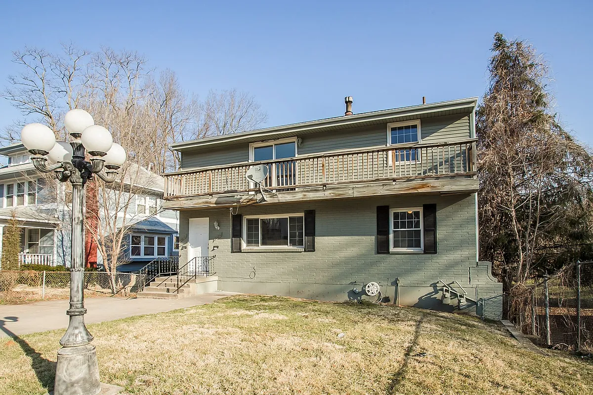 Building Photo - 3604 E 61st St