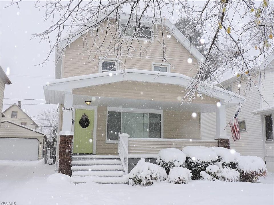1st image of 3440 W 122nd St