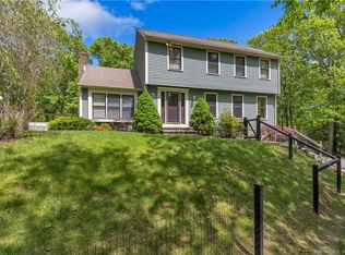 38 Silver Birch Ln, Clinton, CT 06413