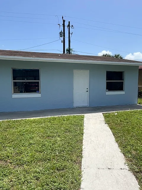 2 bed, 850 sqft, $2,350 — Photo 1