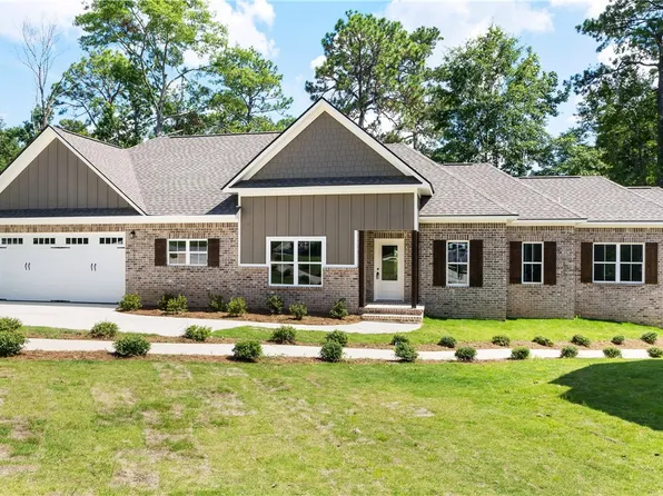 4502 Lakewood Park Dr, Phenix City, AL 36867