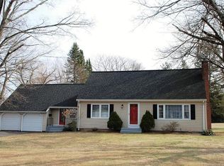 19 Eastview Dr, Windsor, CT 06095