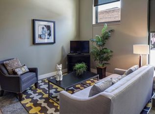 306 S 24th St #105, Omaha, NE 68131