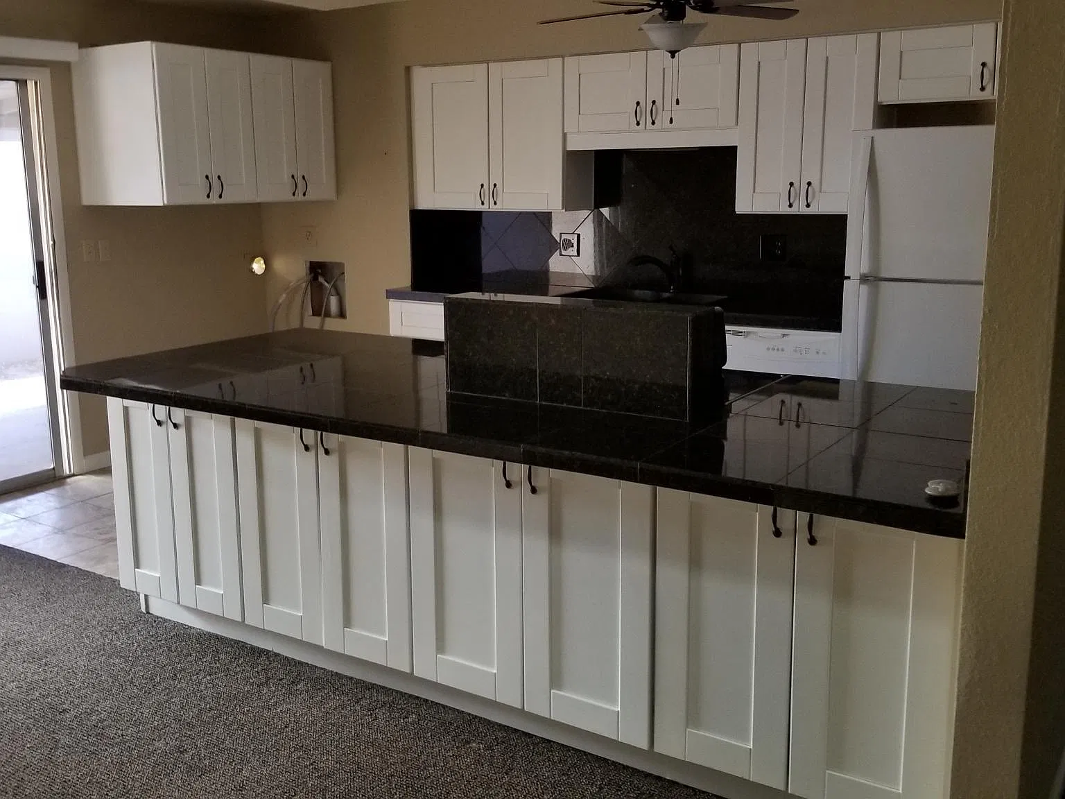 850 N Date — Photo 3