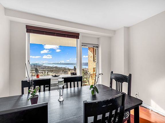 2nd image of 5900 Arlington Ave APT 10S