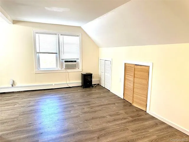1 bed, 1.0 bath, $2,300 — Photo 4