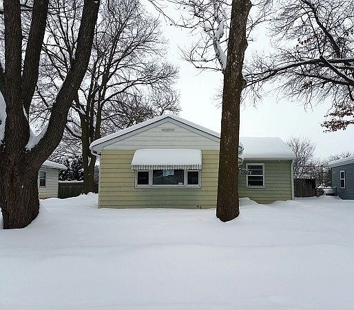 1st image of 2524 Prial Ave