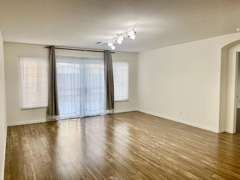7256 Sierra Moon Ct — Photo 2