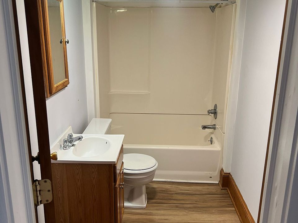 1st image of 221 Wesley St #17876032