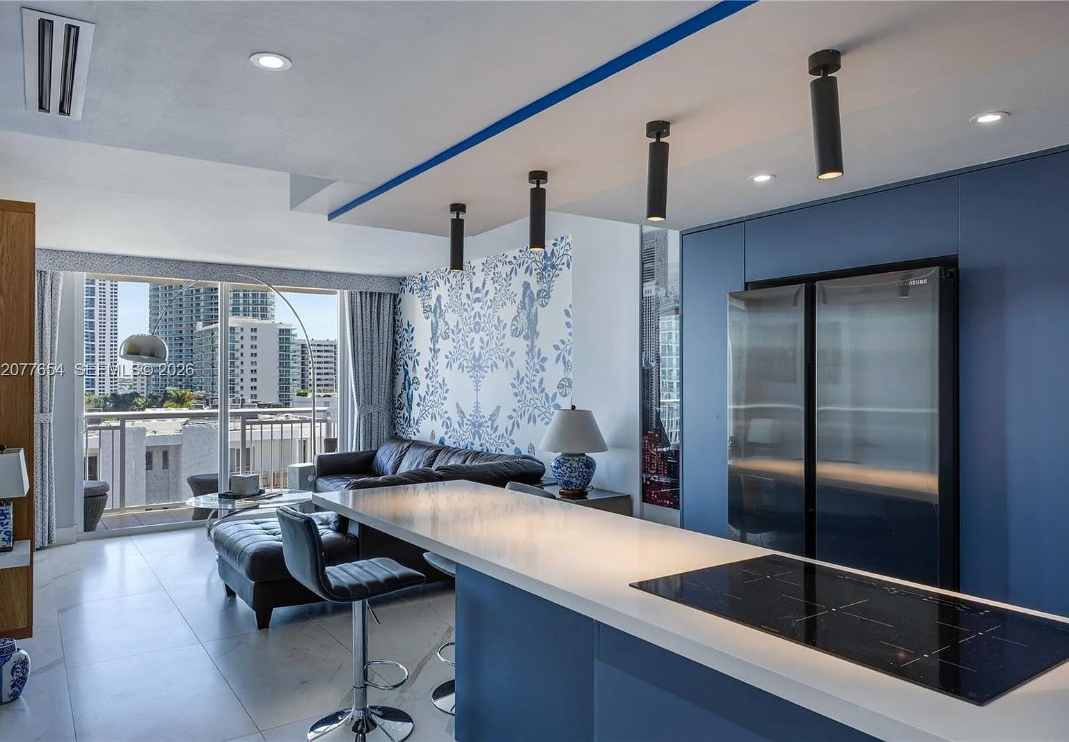 Bayview Condo — Photo 1