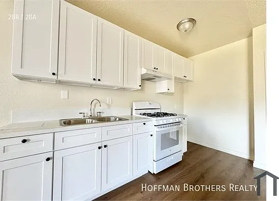 15556 Nordhoff St #201 — Photo 11