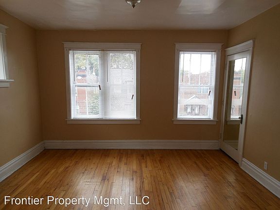3rd image of 4152 Juniata St #2F