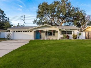 932 Lexington Dr, Dunedin, FL 34698
