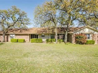 738 NW Renfro St, Burleson, TX 76028