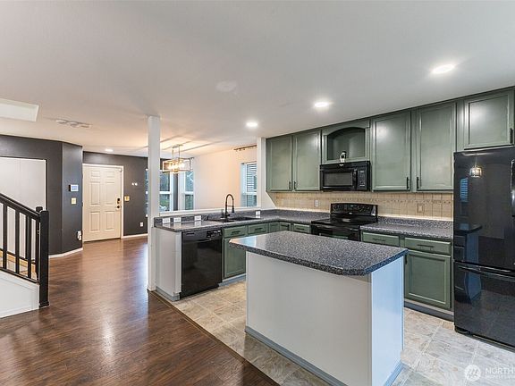4th image of 14813 99th Avenue SE