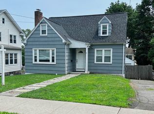 17 Rock Spring Rd, Stamford, CT 06906