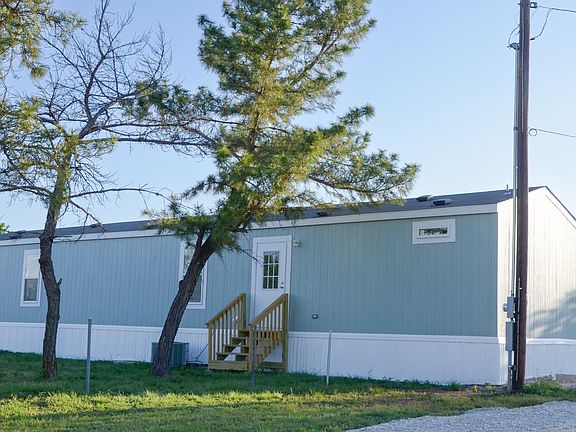 2nd image of 318 Pleasant Hill Dr