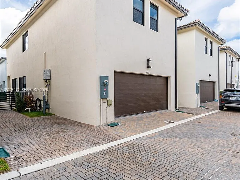 4374 NW 81st Ave — Photo 34