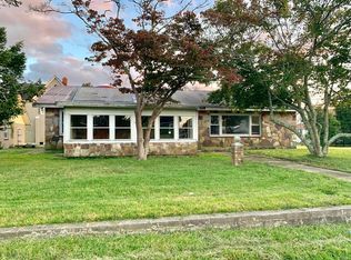 100 Marshall Ave, Tuckerton, NJ 08087