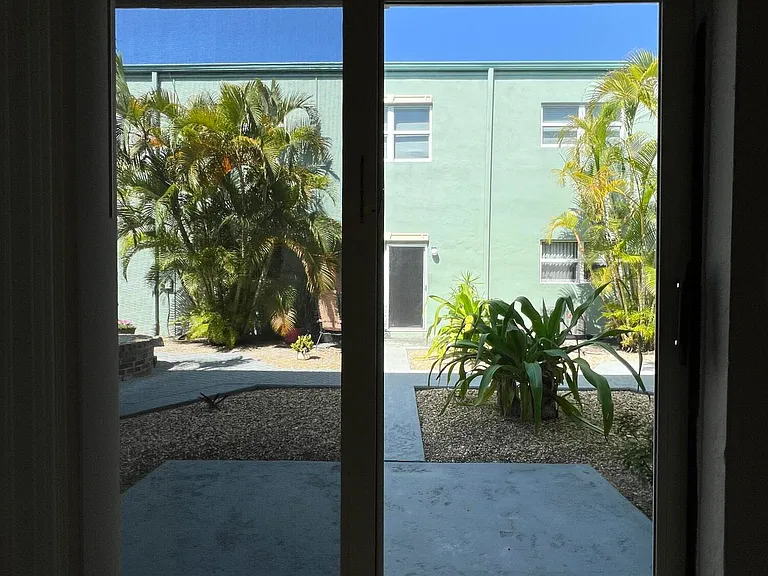 220 Columbia Dr #16 — Photo 10