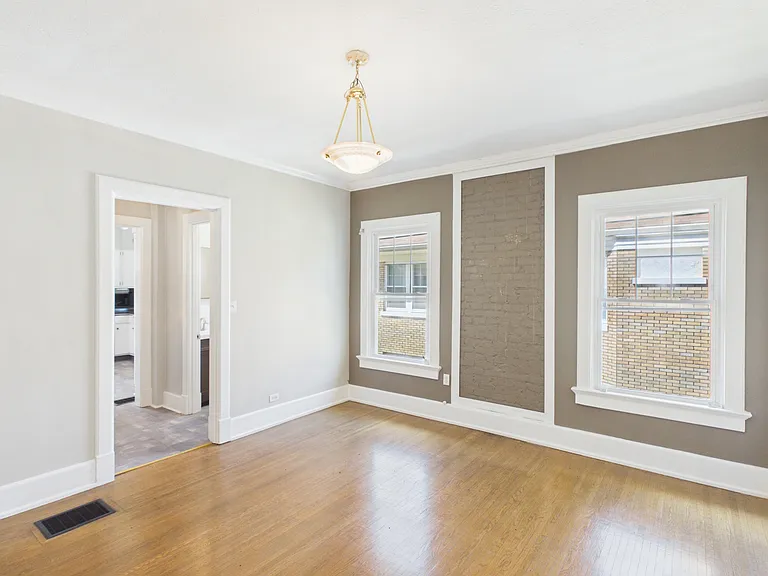 2044 Douglass Blvd #2 — Photo 9