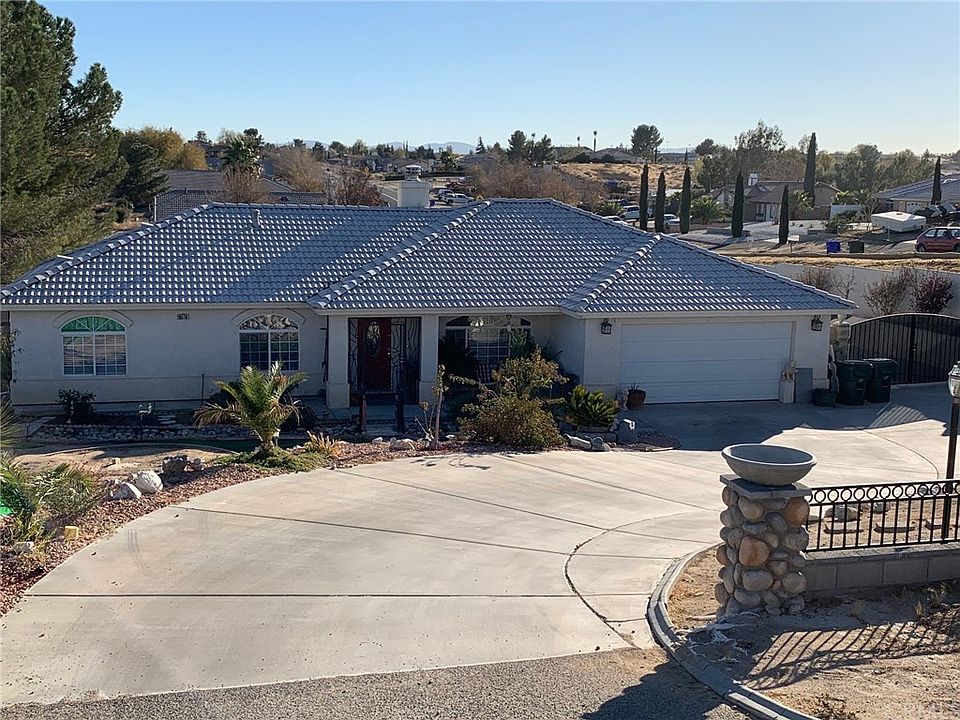 1st image of 16519 Kayuga St