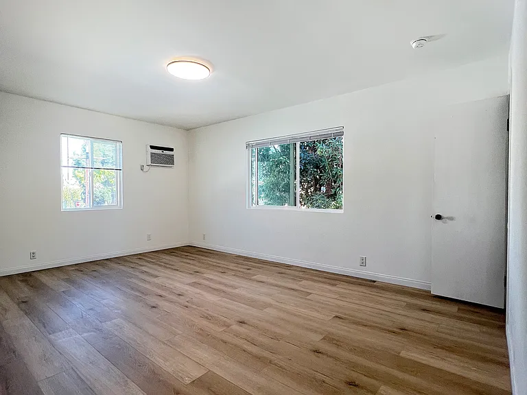 216 Rosemont Ave #7 — Photo 4
