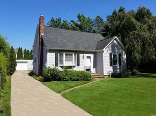 440 Marcy Ave, Riverhead, NY 11901