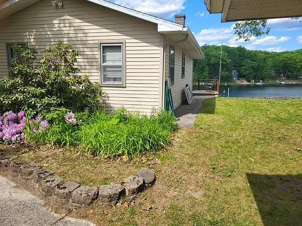 10118 S Lakeside Ridge Rd, Baldwin, MI 49304