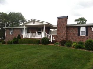1005 Jones Dr, Erwin, TN 37650