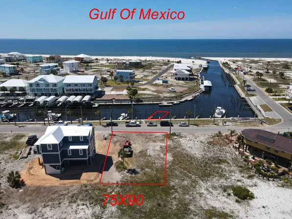 114 Canal Pkwy, Mexico Beach, FL 32456