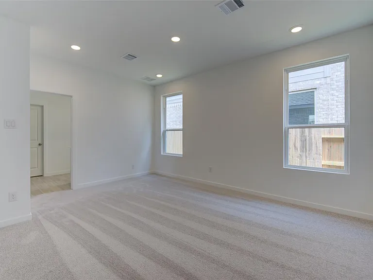 1047 Blue Stone Dr — Photo 37