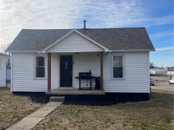 2400 Willow St, Higginsville, MO 64037