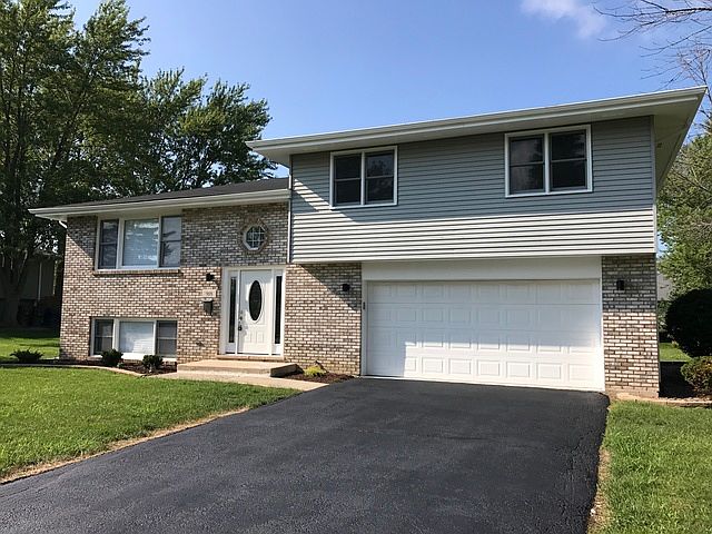1st image of 918 Blackhawk Dr