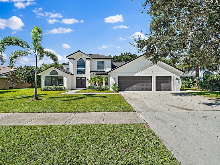 1878 Lynton Cir — Photo 42