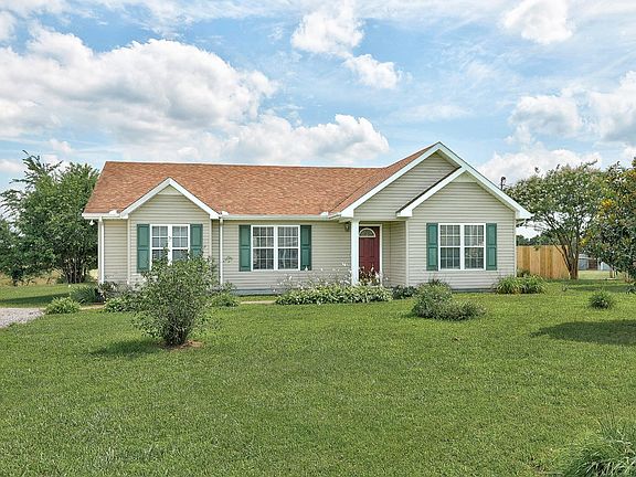 5th image of 6 Fieldstone Rd