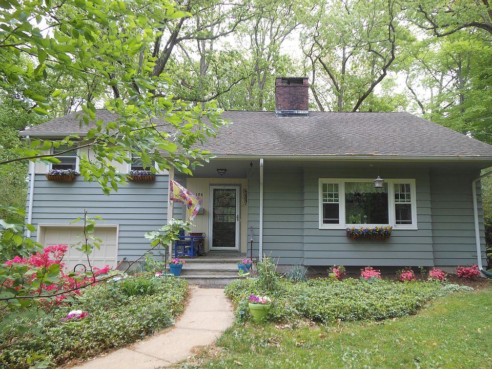Lovely Home w/Park-Like Yard