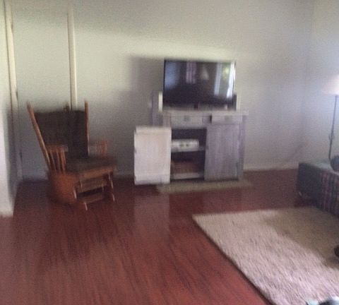 4th image of 8491 Crestway Dr