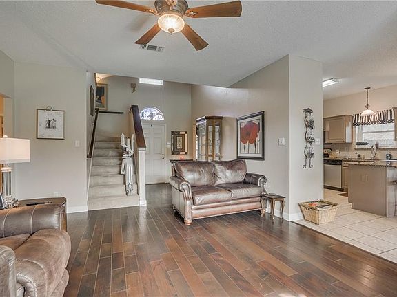 3rd image of 7222 Greenspoint Dr