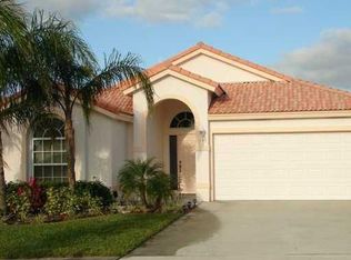 150 Preserve Dr, Royal Palm Beach, FL 33411