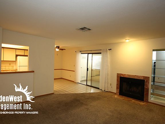 3rd image of 1317 Del Mar St #101